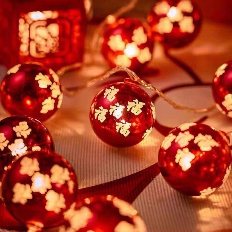 Χριστουγεννιάτικη LED αλυσίδα φώτων με καθρεπτό αστέρι-μπάλα (τροφοδοσία με μπαταρίες; είσοδος τάσης έως 36V; προστασία IP43; πλαστικό περίβλημα; Μοντέλο: Χριστουγεννιάτικα αστέρια)