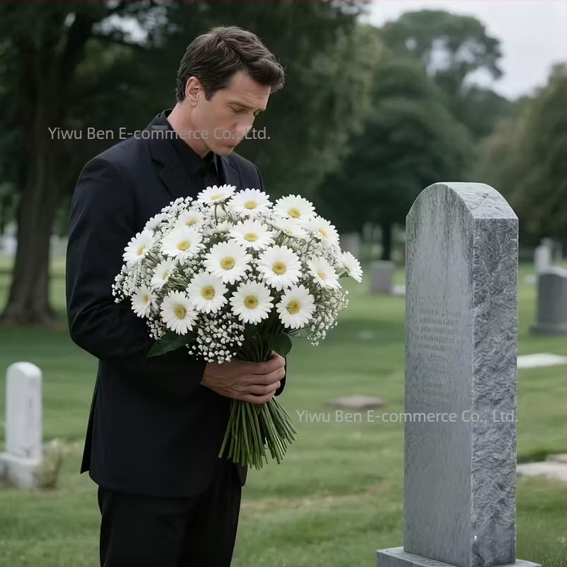 Τεχνητή ανθοστήλη με χρυσάνθεμο και Baby's Breath; πλαστικό, ημιχειροποίητη και ημιμηχανική κατασκευή, εξωτερική χρήση