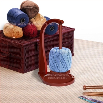 Ξύλινο περιστρεφόμενο στήριγμα κλωστής με αποσπώμενη βάση σε σχήμα λουλουδιού — 3 επίπεδα, επιτραπέζιο για πλέξιμο και ύφανση