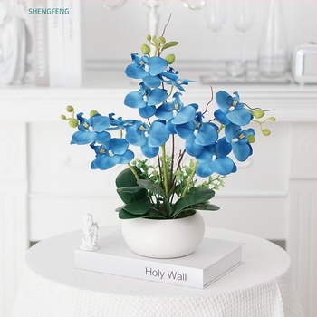 Phalaenopsis τεχνητή ορχιδέα σε κεραμική γλάστρα – σύνθεση από μεταξωτά άνθη με υφή κόλλας για διακόσμηση σαλονιού
