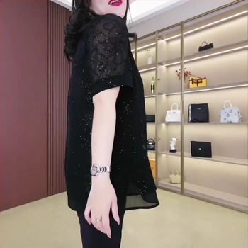 Μπλούζα από chiffon με δαντέλα, κομψός στυλ, τσαλακωμένη υφή, κύριο ύφασμα πολυεστέρας 90–95%, δεύτερο ύφασμα πολυεστέρας 70–80%