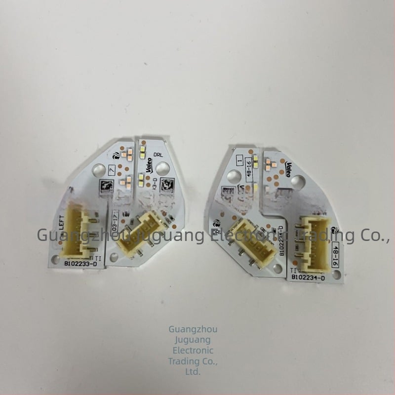 LED Angel Eye μονάδα ημέρας φώτων για φανάρια Seat | Αλουμινίου κράμα; Μοντέλο: 5F0941475A / 5F0941476A; Ρεύμα: 12; Ισχύς φωτισμού: 12; Συμβατά μοντέλα: Seat