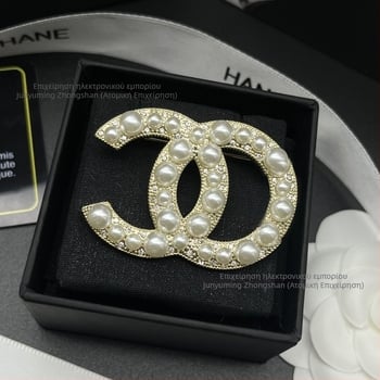 Καρφίτσα ορείχαλκου με διαμάντια, για γυναίκες, κομψός στυλ, σε σχήμα γράμματος, μνημονική έκδοση, φθινόπωρο 2025