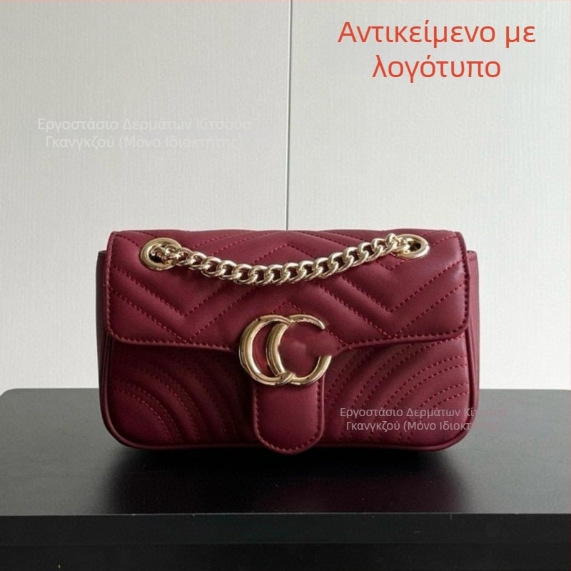 Γυναικεία δερμάτινη τσάντα ώμου με αλυσίδα Marmont, οριζόντιο τετράγωνο σχήμα, κλείσιμο με καπάκι, εσωτερική θήκη για κινητό