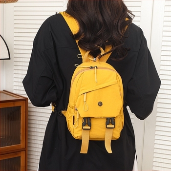 Unisex ελαφρύ πολυλειτουργικό σακίδιο πλάτης για καθημερινή χρήση, νάιλον, χωρητικότητα 20–35 L, συμβατό με 10 ιντσών φορητό υπολογιστή, καμπυλωτοί ιμάντες ώμου, Άνοιξη 2025