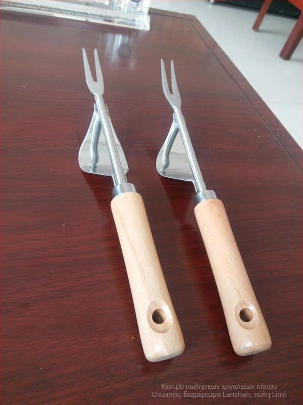 Φτυάρι κήπου από ανοξείδωτο ατσάλι με ξύλινο κοντάρι, μήκος κεφαλής 60 και πλάτος 50.