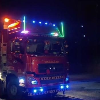 LED κεραία αυτοκινήτου για οχήματα εκτός δρόμου — 12–24 V, 0,5 A, διάρκεια ζωής 10000 h, εγκατάσταση Card Edge