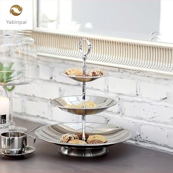 Ευρωπαϊκού στυλ τριώροφος ανοξείδωτος δίσκος για γλυκίσματα και φρούτα, για γάμους