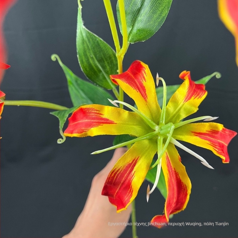 Jinchuan τεχνητό φλογερό κρίνο JiaLan, μεταξωτό, 3 κεφάλια, ανάγλυφο και έγχυση-χύτευση, κατάλληλο για γάμους και διακόσμηση σπιτιού