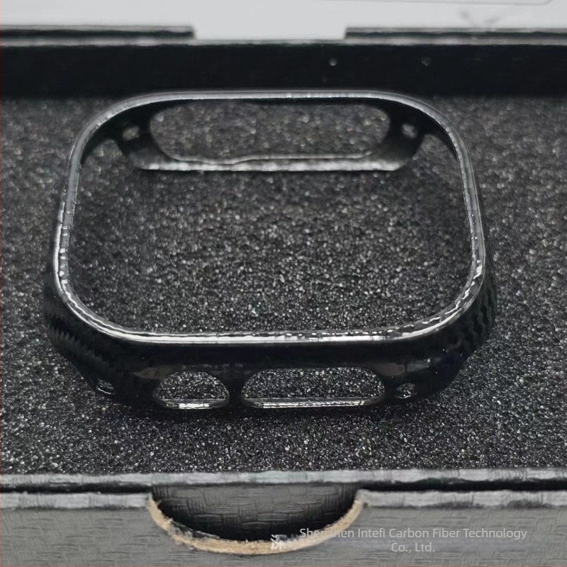 Θήκη Apple Watch QAdir για σειρές 4–7, ανθρακονημάτινο αραμίδιο