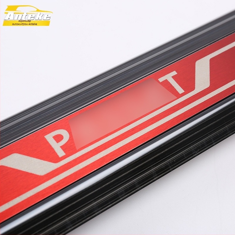 Ράγα κατωφλίου Passat από ανοξείδωτο ατσάλι, με πεζοπορικό υποδοχής και προστασία πορτμπαγκάζ από κρούσεις; Διαθέσιμη παραμετροποίηση επεξεργασίας; χωρίς εκτυπωμένο λογότυπο; αδειοδοτούμενη ιδιωτική ετικέτα