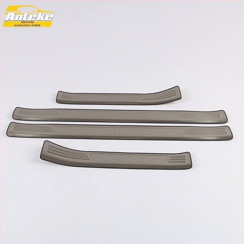 Ράγα κατωφλίου Passat από ανοξείδωτο ατσάλι, με πεζοπορικό υποδοχής και προστασία πορτμπαγκάζ από κρούσεις; Διαθέσιμη παραμετροποίηση επεξεργασίας; χωρίς εκτυπωμένο λογότυπο; αδειοδοτούμενη ιδιωτική ετικέτα