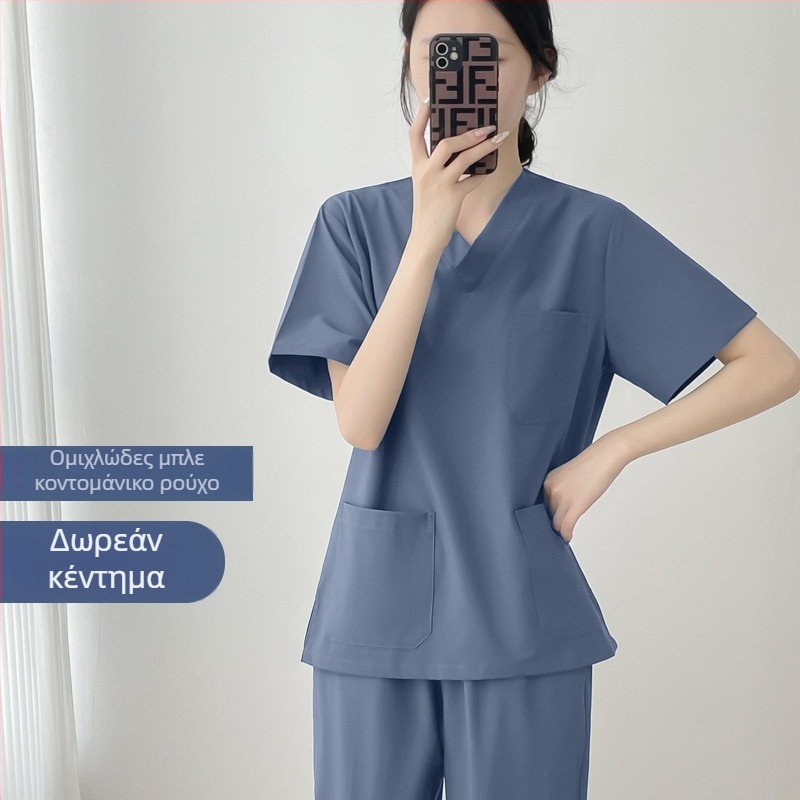 Σετ ιατρικών ρούχων unisex: κορυφή με V-λαιμό και παντελόνια, κοντομάνικη γραμμή, γρήγορα στεγνωμένο ύφασμα; πολυεστέρα-βαμβάκι (50–70% βαμβάκι); κατάλληλο για καλοκαίρι, άνοιξη, φθινόπωρο.