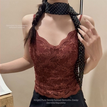 Xingmi 6099 Μακρύ ζεστό σετ εσωρούχων με γαλλική δαντέλα, βαθύ V, επένδυση και τιράντες – cami σουτιέν