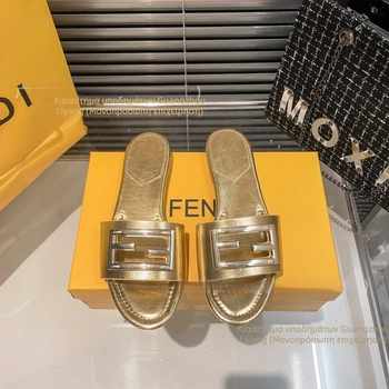 Γυναικείες σάνδαλ με τετράγωνη αγκράφα, επίπεδη σόλα, στρογγυλή μύτη, μινιμαλιστικό καλοκαιρινό στυλ, άνω μέρος: υπερίνες; επένδυση: γούνα προβάτου; σόλα: καουτσούκ