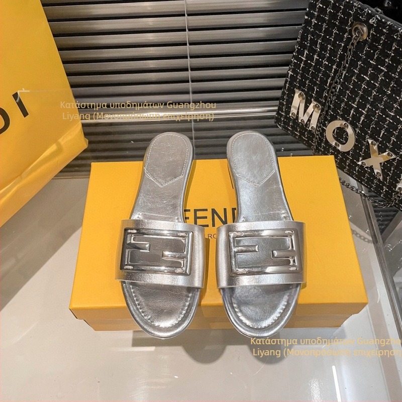 Γυναικείες σάνδαλ με τετράγωνη αγκράφα, επίπεδη σόλα, στρογγυλή μύτη, μινιμαλιστικό καλοκαιρινό στυλ, άνω μέρος: υπερίνες; επένδυση: γούνα προβάτου; σόλα: καουτσούκ