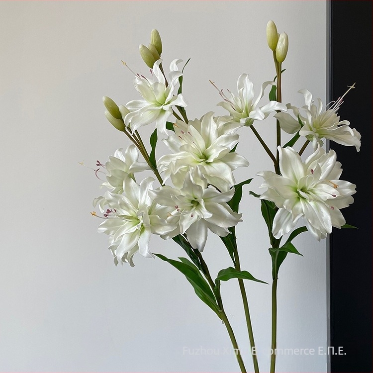 Τεχνητό λουλούδι κρίνος για τραπέζι, διπλό άνθος, ευρωπαϊκό στυλ, ελαφριά πολυτέλεια; Υλικά: Πλαστικό, μαλακό καουτσούκ, μεταξωτό λουλούδι