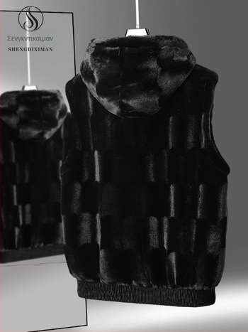 Ανδρικό γιλέκο από συνθετικό γούνινο μινκ – με κουκούλα, παχύ, σχέδιο σε πλέγμα, φερμουάρ
