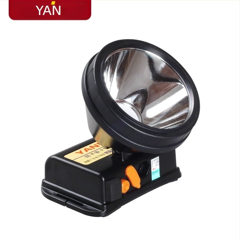 LED κεφαλικός φακός Yani YN-168 — Αδιάβροχος, Απόσταση δέσμης 100 m, Μπαταρία 18650, Αυτονομία έως 10 h