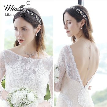 Κολιέ με πλάτη και μαργαριράρια, λευκοί κρύσταλλοι, χρυσωμένη επικάλυψη, προσαρμοζόμενο