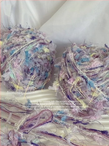 Νήμα χειροποίητης ανάμειξης κατάλληλο για βελονάκι και πλέξιμο με βελόνες; υφή πεταλούδας; μείγμα πολλαπλών νημάτων