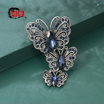 Καρφίτσα με σχέδιο πεταλούδας και έντομο-εμπνευσμένο στυλ, με διαμαντοκρύσταλλο (Υλικό: κράμα; Στυλ: έντομα; Διαχείριση: Διαμάντι; Λειτουργία: Πολλαπλών χρήσεων; Τύπος: Καρφίτσα)