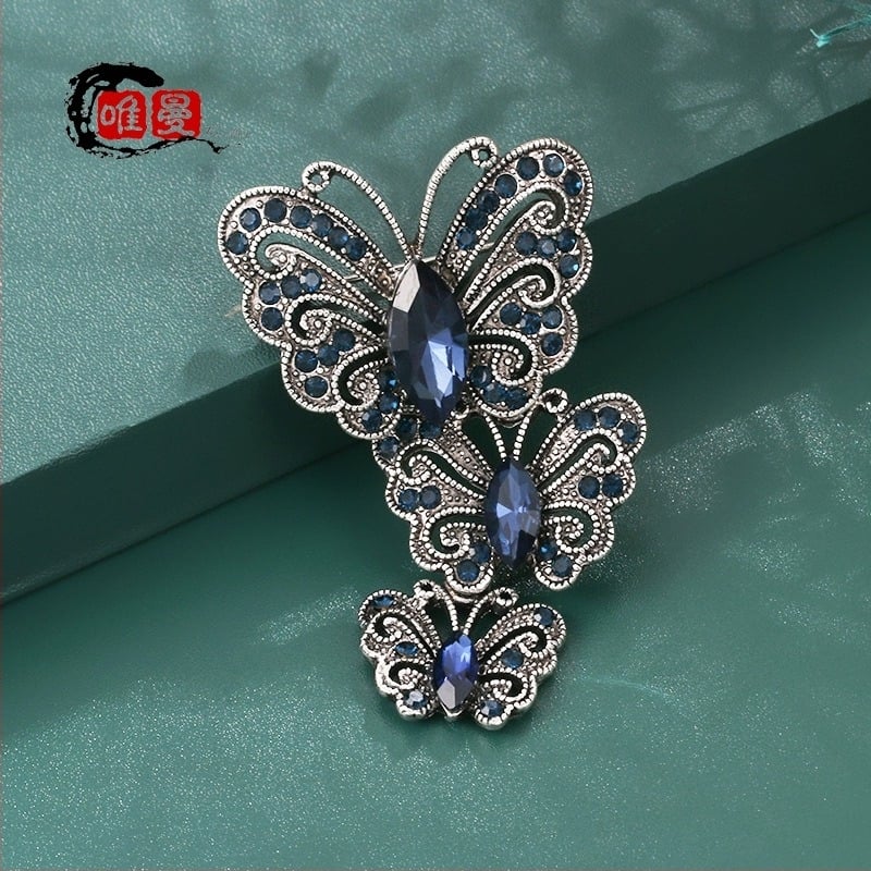 Καρφίτσα με σχέδιο πεταλούδας και έντομο-εμπνευσμένο στυλ, με διαμαντοκρύσταλλο (Υλικό: κράμα; Στυλ: έντομα; Διαχείριση: Διαμάντι; Λειτουργία: Πολλαπλών χρήσεων; Τύπος: Καρφίτσα)