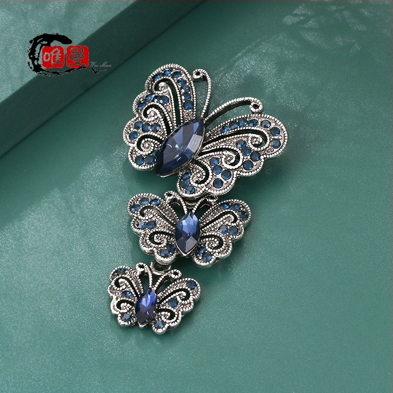 Καρφίτσα με σχέδιο πεταλούδας και έντομο-εμπνευσμένο στυλ, με διαμαντοκρύσταλλο (Υλικό: κράμα; Στυλ: έντομα; Διαχείριση: Διαμάντι; Λειτουργία: Πολλαπλών χρήσεων; Τύπος: Καρφίτσα)