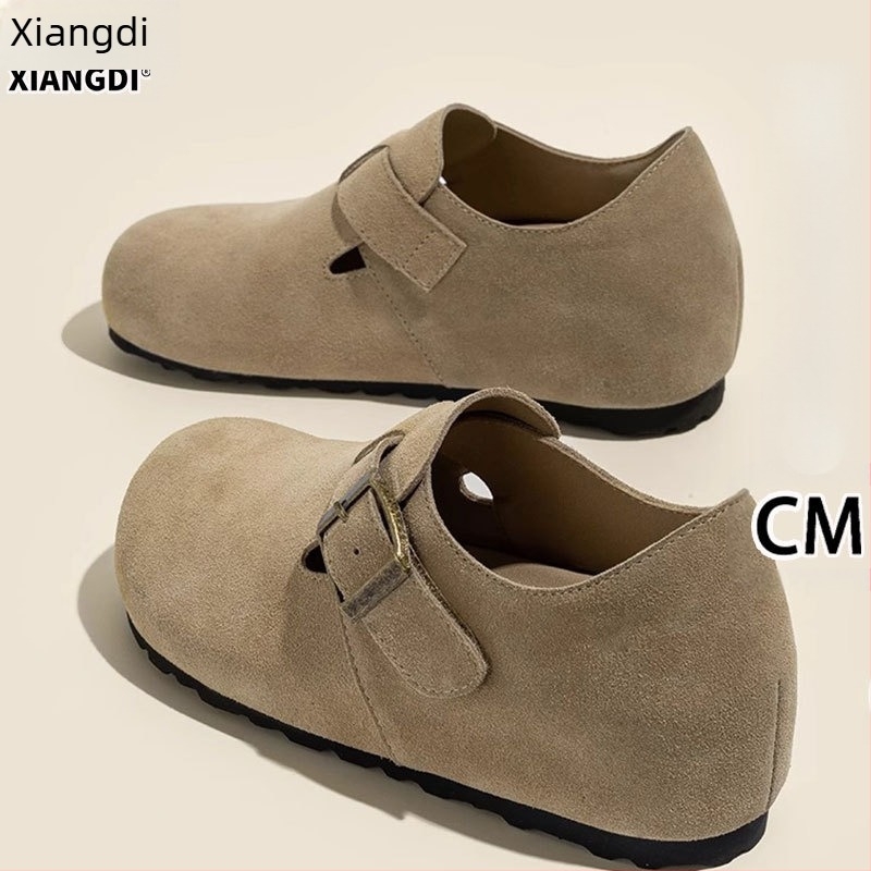 Γυναικείοι loafer με κρυφό τακούνι, slip-on, 6 cm κρυφό τακούνι, επάνω μέρος από βελούρι αγελάδας, Velcro κλείσιμο, καουτσούκ εξωτερική σόλα