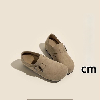 Γυναικεία παπούτσια Bocken με γούνα – slip-on με εσωτερική αύξηση ύψους, επάνω μέρος από δέρμα δευτέρου στρώματος, 6–8 cm τακούνι, σόλα από καουτσούκ, κλείσιμο με μία αγκράφα