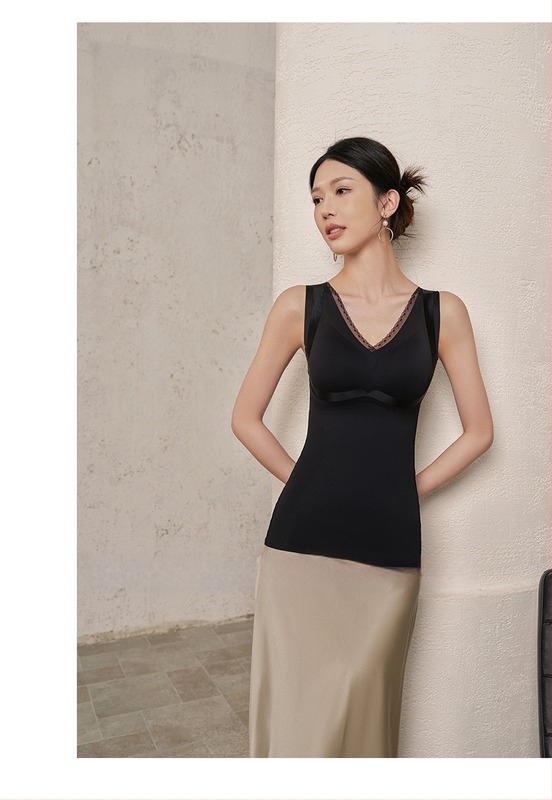 Γυναικείο Θερμικό Γιλέκο με Φλίς από Νάιλον, Αδιάσπτο Σχέδιο, V-Λαιμό, Διαμόρφωση Σώματος