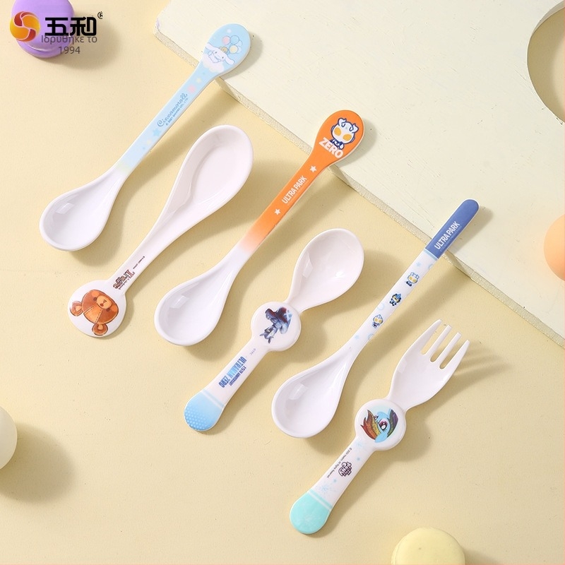 Πλαστικό κουτάλι για παιδιά με καρτούν σχέδιο, φρέσκο και γλυκό στυλ