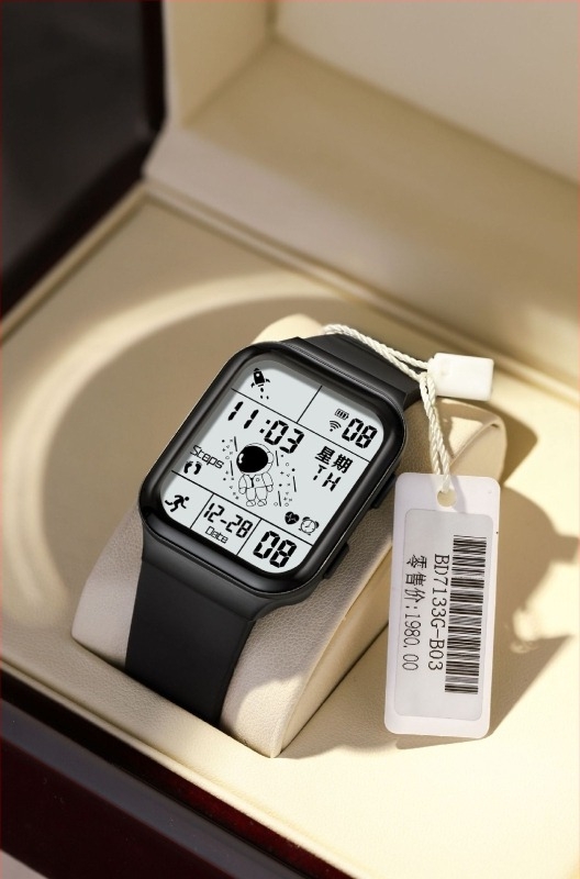 Έξυπνο ρολόι μαθητή – τετράγωνη κατασκευή, λουράκι σιλικόνης, ηλεκτρονικός μηχανισμός, αντοχή σε νερό 30 m