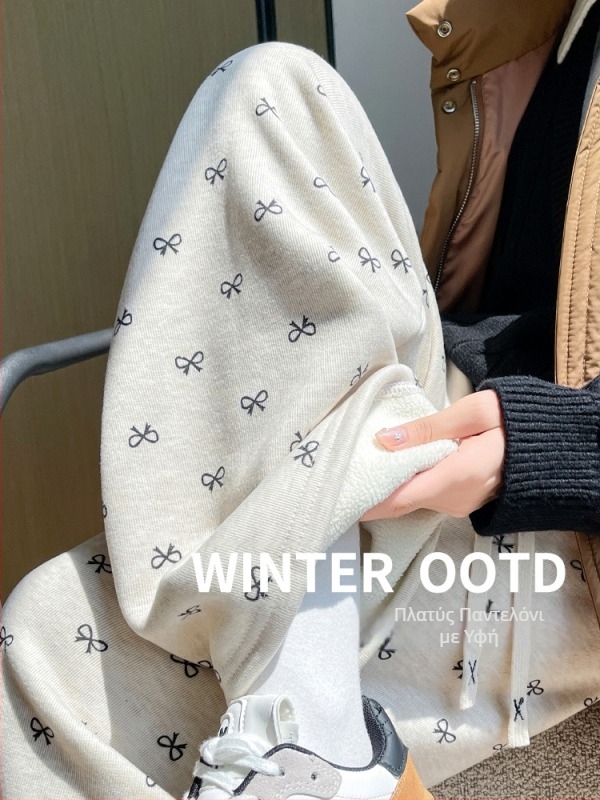 Παντελόνια με φλίς επένδυση, ψηλή μέση, ευρύ πόδι, ύφασμα πολυεστέρα–βισκόζη, φθινόπωρο 2024