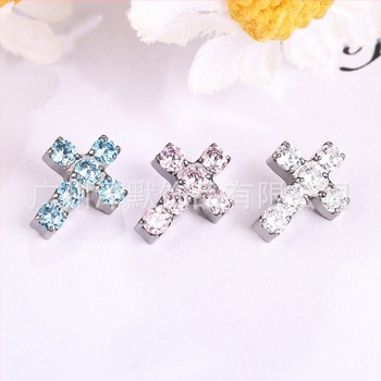 Σκουλαρίκι-σταυρός από τιτάνιο F136 με ένθετο διαμαντιού και ζιρκόνιο