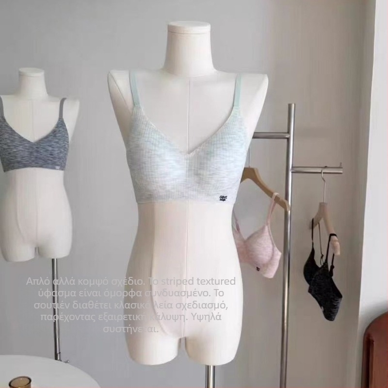 Αθλητικό σουτιέν με κούπα 3/4, μεσαίου σχήματος κύπελλο, νάιλον ύφασμα, πίσω τρεις σειρές αγκράφες, σταθεροί διπλοί ιμάντες, διαπνέον και στηρίζει.