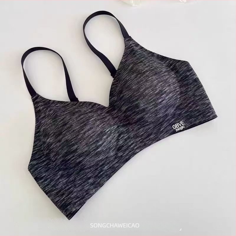 Αθλητικό σουτιέν με κούπα 3/4, μεσαίου σχήματος κύπελλο, νάιλον ύφασμα, πίσω τρεις σειρές αγκράφες, σταθεροί διπλοί ιμάντες, διαπνέον και στηρίζει.