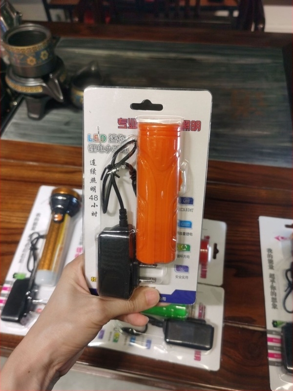 LED φακός κεφαλής με ζώνη για το κεφάλι, επαναφορτιζόμενος, διάρκεια λειτουργίας 8–9 ωρών, αδιάβροχος (45 γρ.)