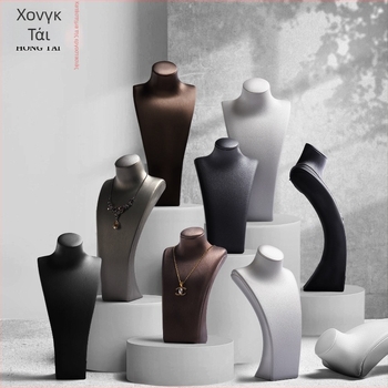 Στήριγμα κοσμημάτων για κολιέ, PU δέρμα, πορτρέτο μοντέλο, εκτυπωμένο λογότυπο, δυνατότητα προσαρμογής