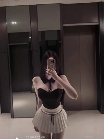 Tube Top χωρίς τιράντες, με mesh ύφασμα, εφαρμοστή γραμμή, ultra‑σύντομο μήκος