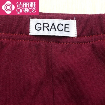 Ανδρικά μποξέρ από 100% βαμβάκι, μεσαίο ύψος μέσης, αναπνεύσιμα, πλεκτά, συσκευασμένα σε κουτί.