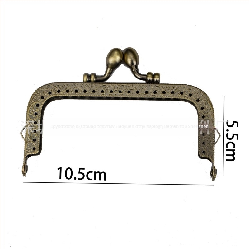 Σιδερένιο πλαίσιο πορτοφολιού με δύο αυτιά, τετράγωνο ανάγλυφο σχέδιο και κλειδαριά κιβωτίου