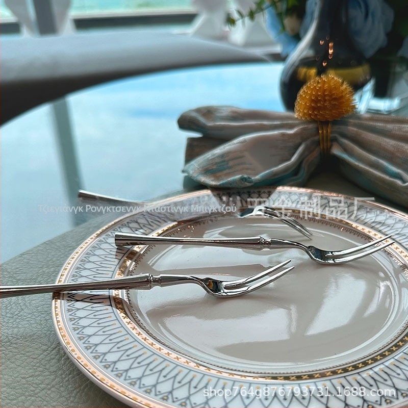 Πιρούνι φρούτων — Ανοξείδωτος χάλυβας, μοντέρνος μινιμαλισμός, φινίρισμα καθρέφτη, ποιότητα πρώτης κατηγορίας