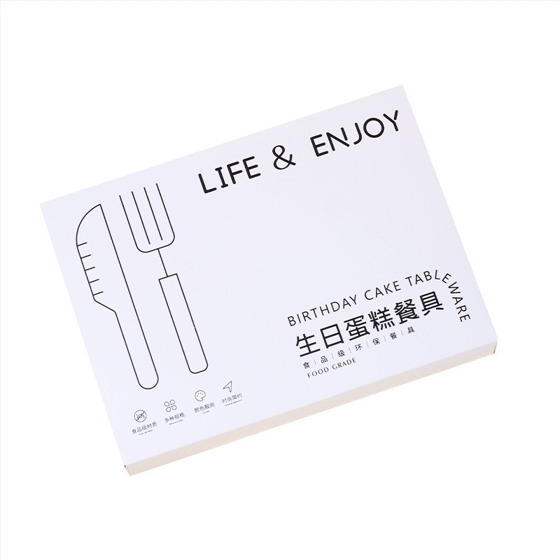 Σετ μιας χρήσης για γενέθλια – κυκλικό σκεύος, πλαστικό κατάλληλο για τρόφιμα, μαχαιροπίρουνα, σε κουτί