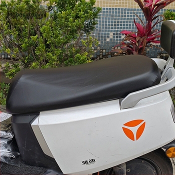 Κάλυμμα καθίσματος ηλεκτρικού οχήματος – PU δέρμα, αδιάβροχο, χωρίς γέμισμα, κατάλληλο για όλες τις εποχές