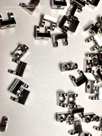 Σετ εξαρτημάτων γομφών περσίδων με συνδετήρες ράβδου έλξης και μικρές μεντεσέδες – για περσίδες και πόρτες – χωρίς δυνατότητα εξατομίκευσης, στυλ γενικό