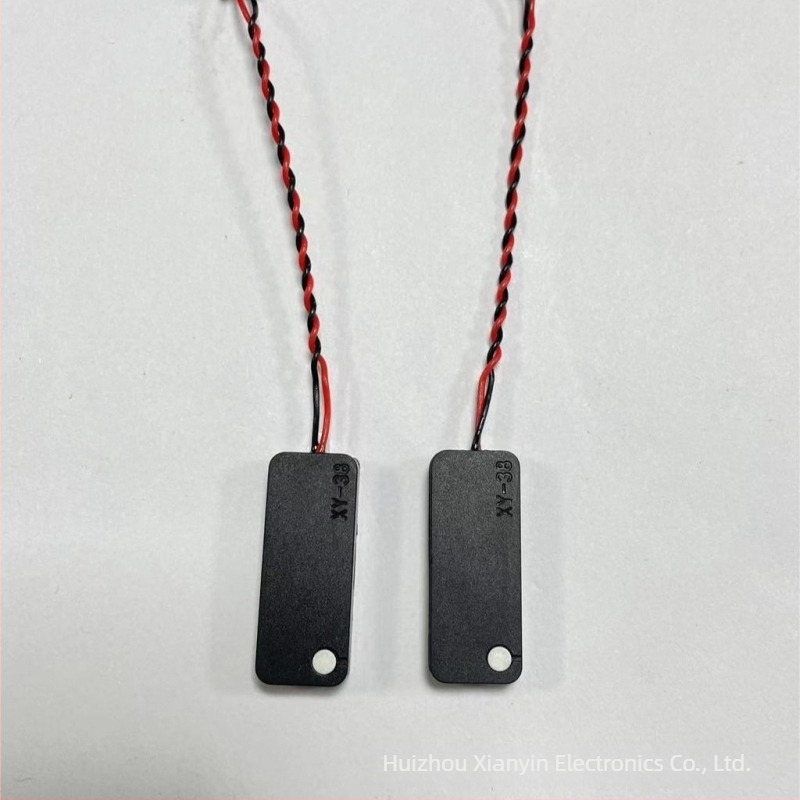 Ομιλητής κοιλότητας για LCD πάνελ και οπτικό ενδοεπικοινωνίας – 8 Ω, 3 W; διάφραγμα PU+αλουμίνιο; 5 μαγνήτες; κατευθύνεται σε όλες τις κατευθύνσεις