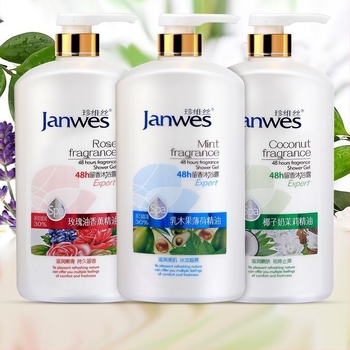 Gel μπάνιου με φυτικά αιθέρια έλαια – ενυδατώνει, καθαρίζει και διαρκές άρωμα