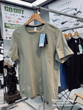 Ανδρικό αθλητικό κοντομάνικο T‑shirt από πολυεστέρα – γρήγορο στέγνωμα, διαπνοή, εξαιρετικά ελαφρύ, λεία επικάλυψη χωρίς ραφές, στρογυλή λαιμόκοψη, κοντά μανίκια