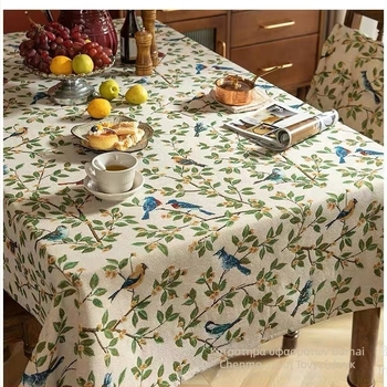 Τραπεζομάντιλο ορθογώνιο με μοτίβα φυτών, λουλουδιών και χαριτωμένων ζώων (Υλικό: πολυεστέρας-βαμβάκι; Σχήμα: ορθογώνιο; Χαρακτηριστικά: αντοχή στη φθορά, προστασία από τη σκόνη, αντοχή σε υψηλές θερμοκρασίες, διακόσμηση)